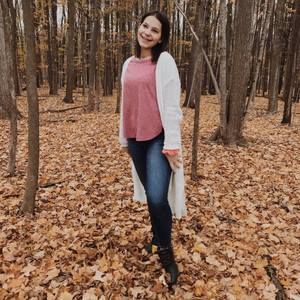 Meet your Posher, Hally